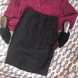 Ann Taylor Petite Black Pencil Skirt